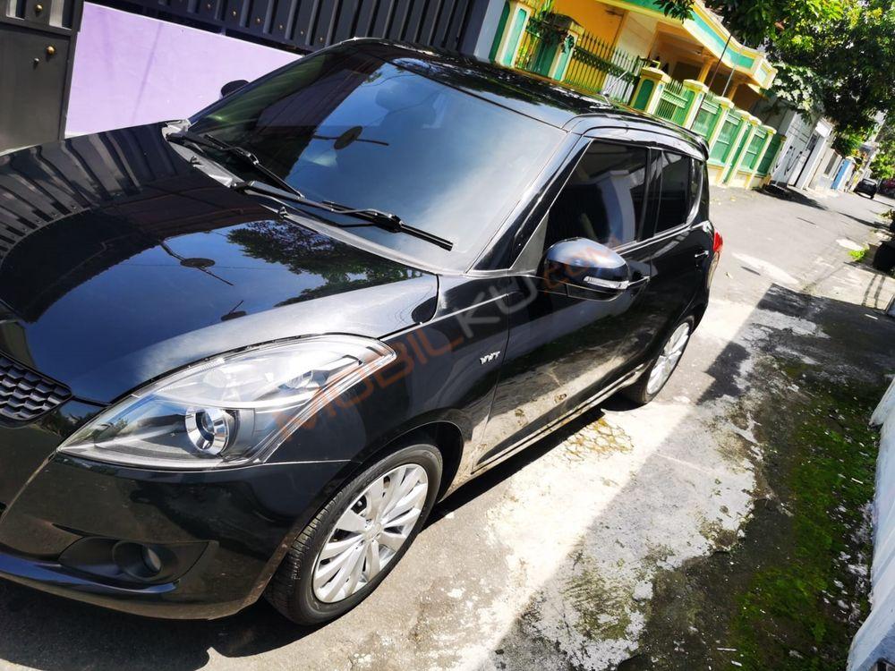 Mobil Suzuki Swift 2015