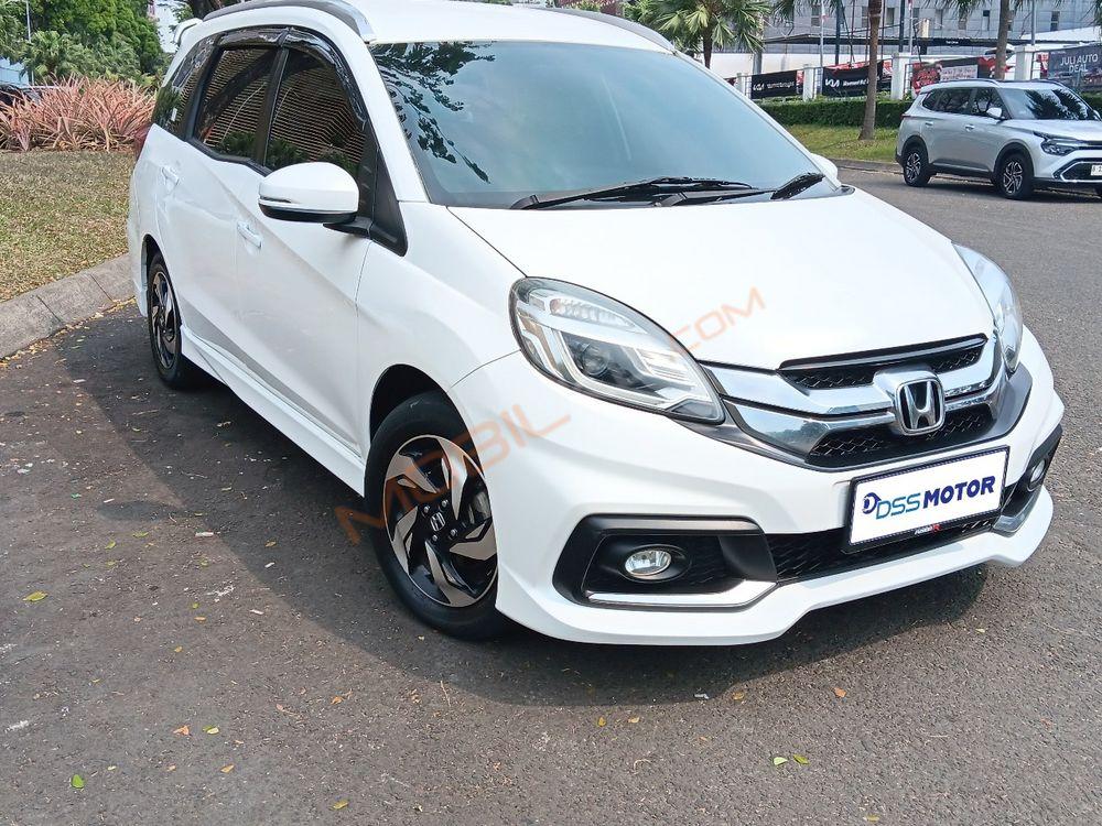 Mobil Honda Mobilio 2016