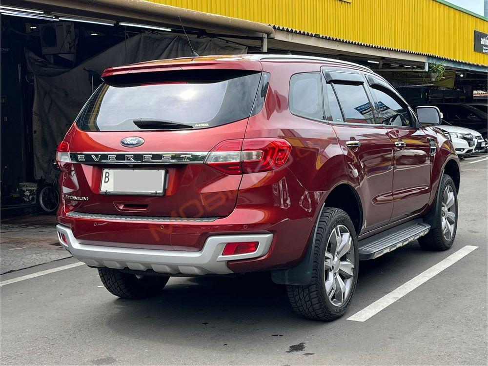Mobil Ford Everest 2016