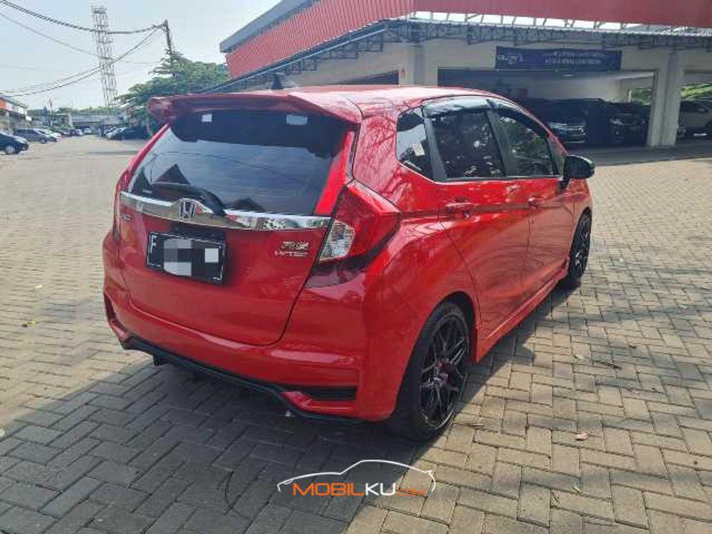 Mobil Honda Jazz 2019