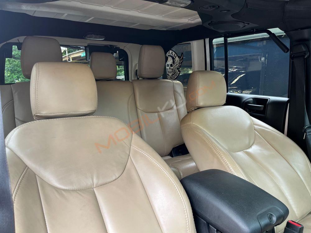 Mobil Jeep Wrangler 2014
