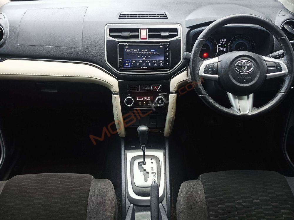 Mobil Toyota Rush 2020