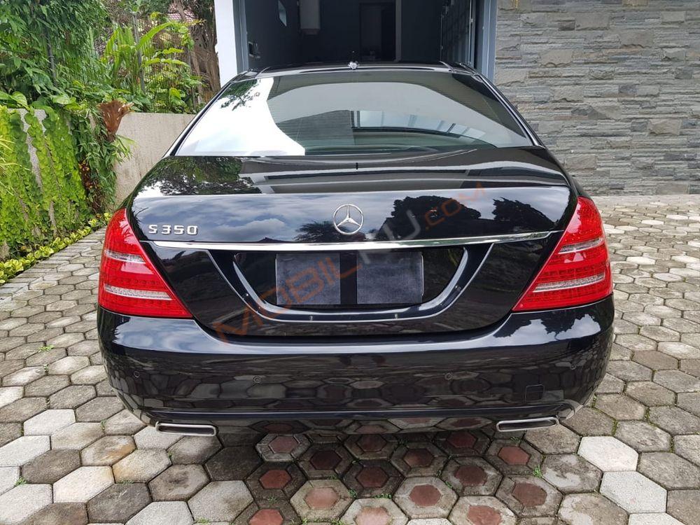 Mobil Mercedes-Benz S-Class 2011