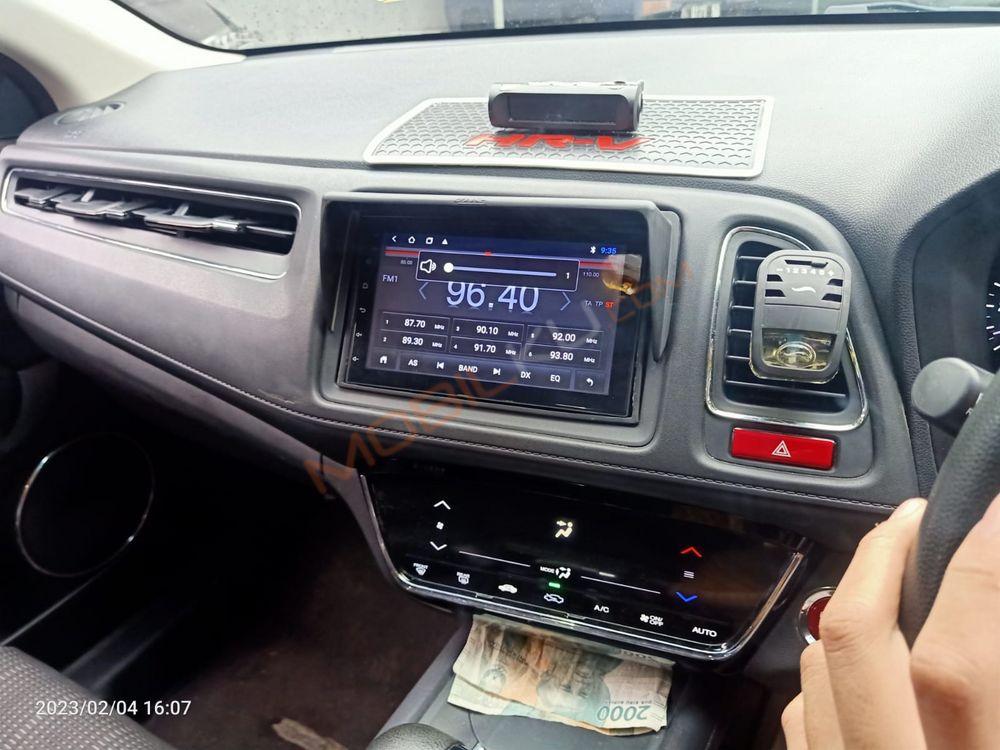 Mobil Honda HR-V 2015