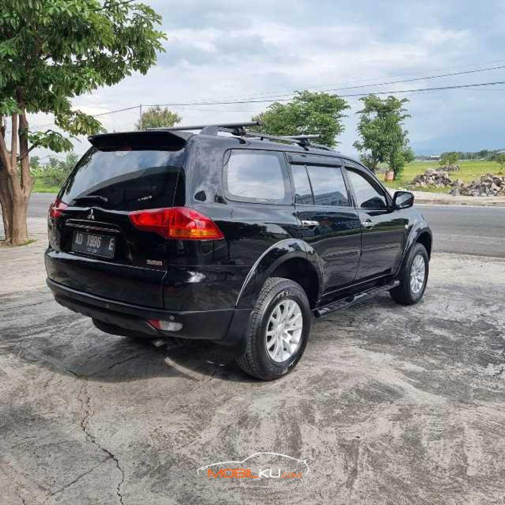 Mobil Mitsubishi Pajero Sport 2011