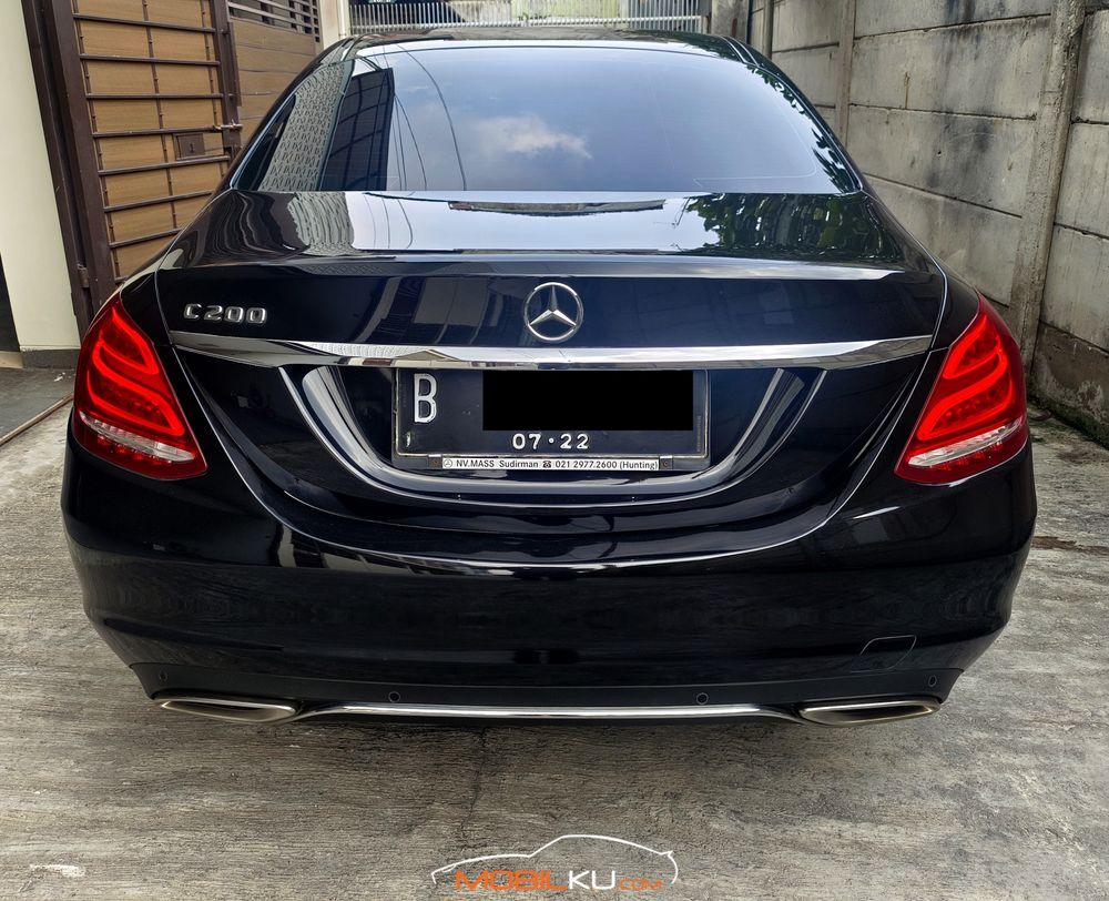 Mobil Mercedes-Benz C-Class 2017