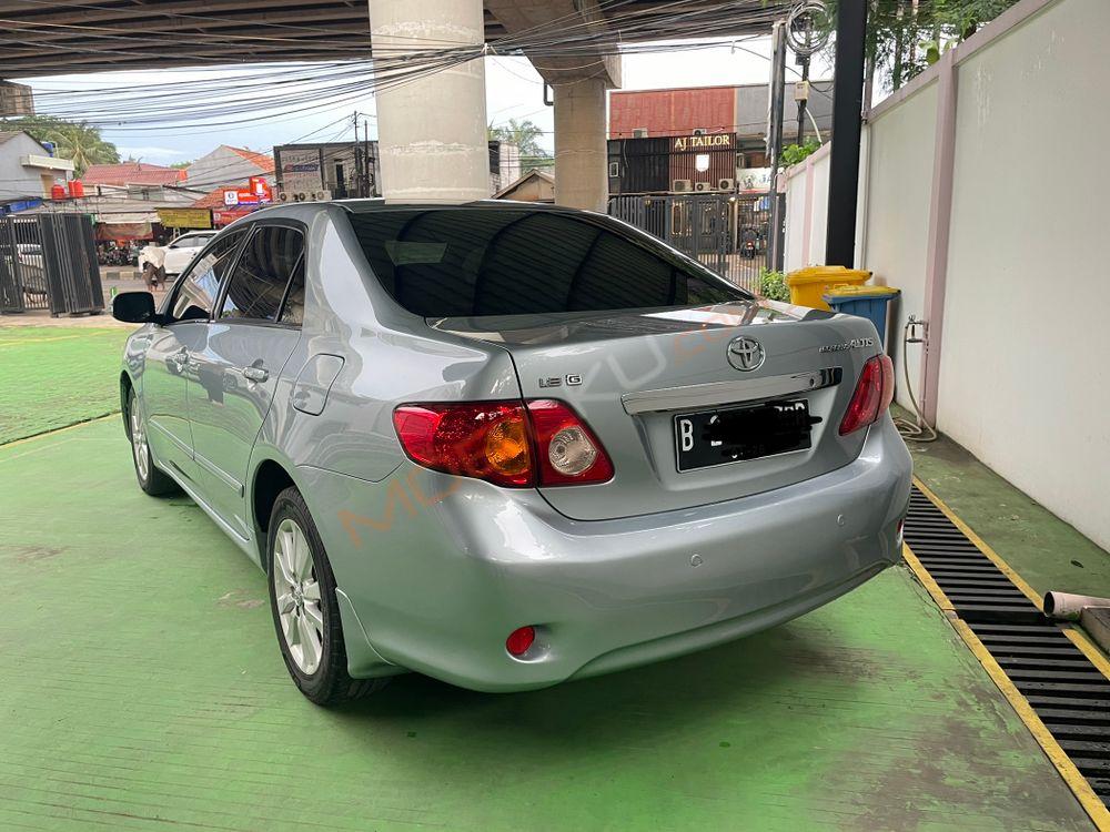 Mobil Toyota Corolla 2009