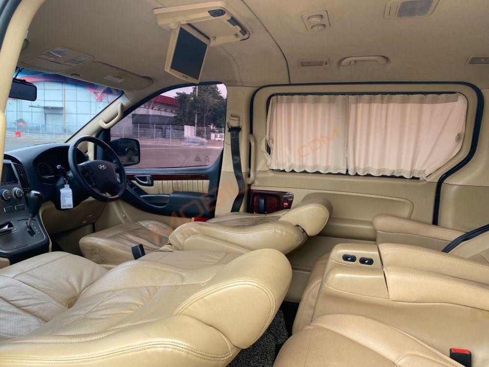 Mobil Hyundai H-1 2015