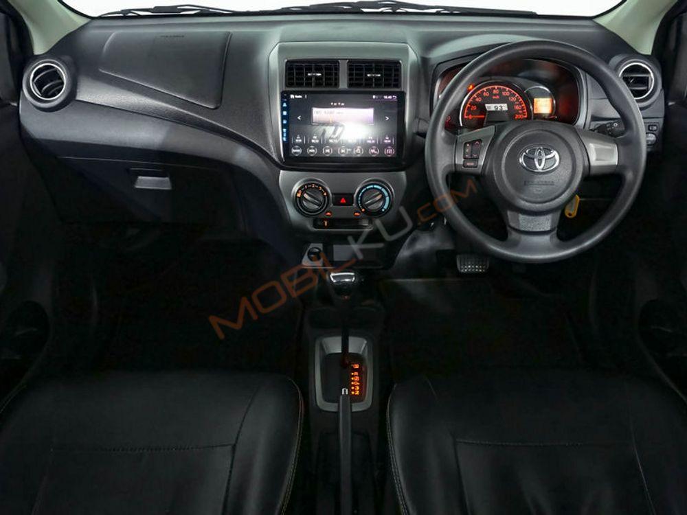 Mobil Toyota Agya 2020