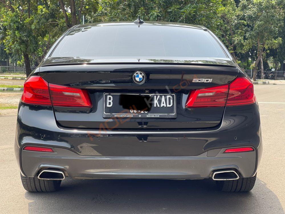 Mobil BMW 5 Series 2020