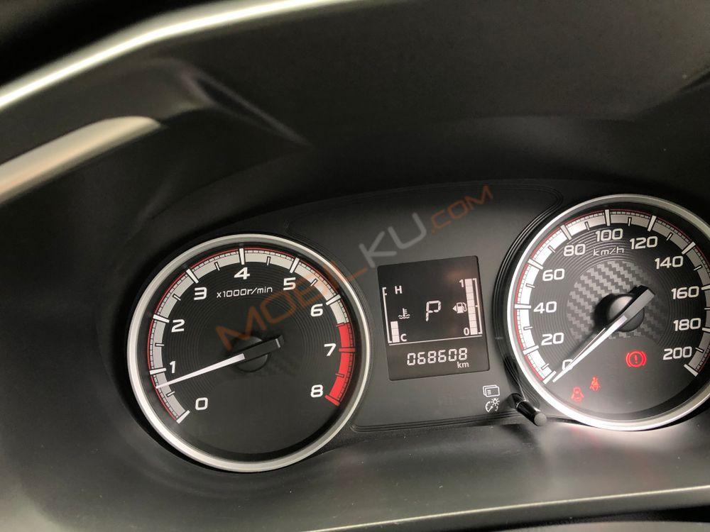 Mobil Nissan Livina 2019