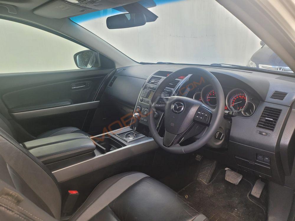 Mobil Mazda CX-9 2012