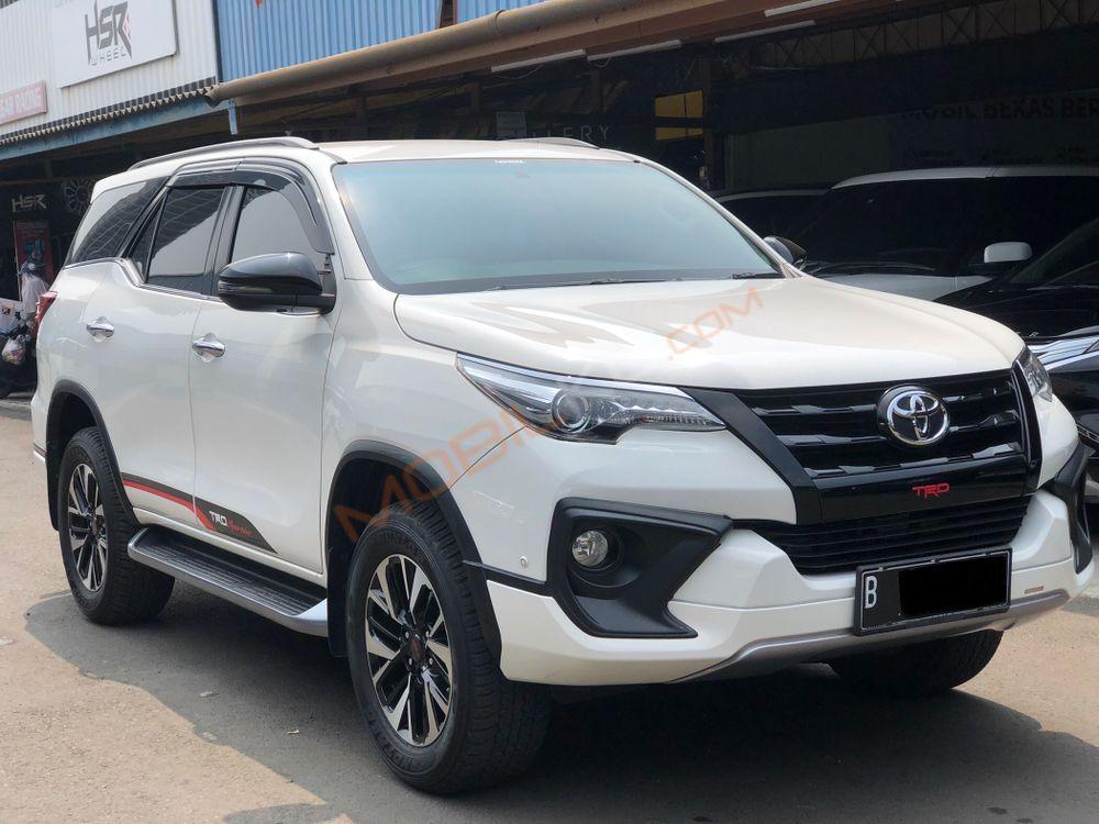 Mobil Toyota Fortuner 2019