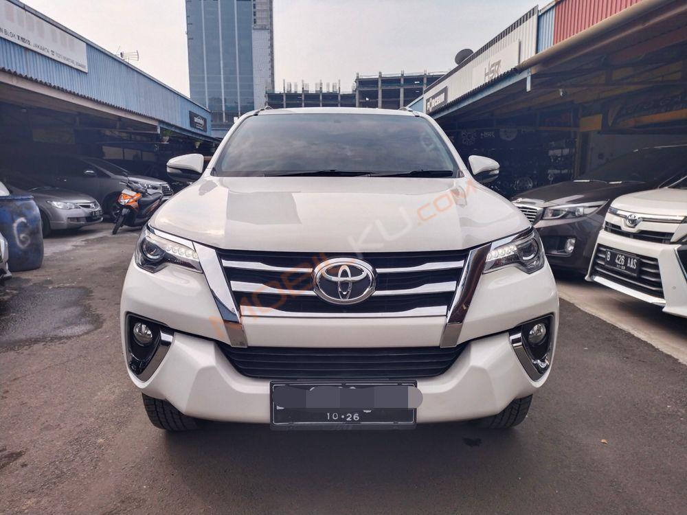 Mobil Toyota Fortuner 2016