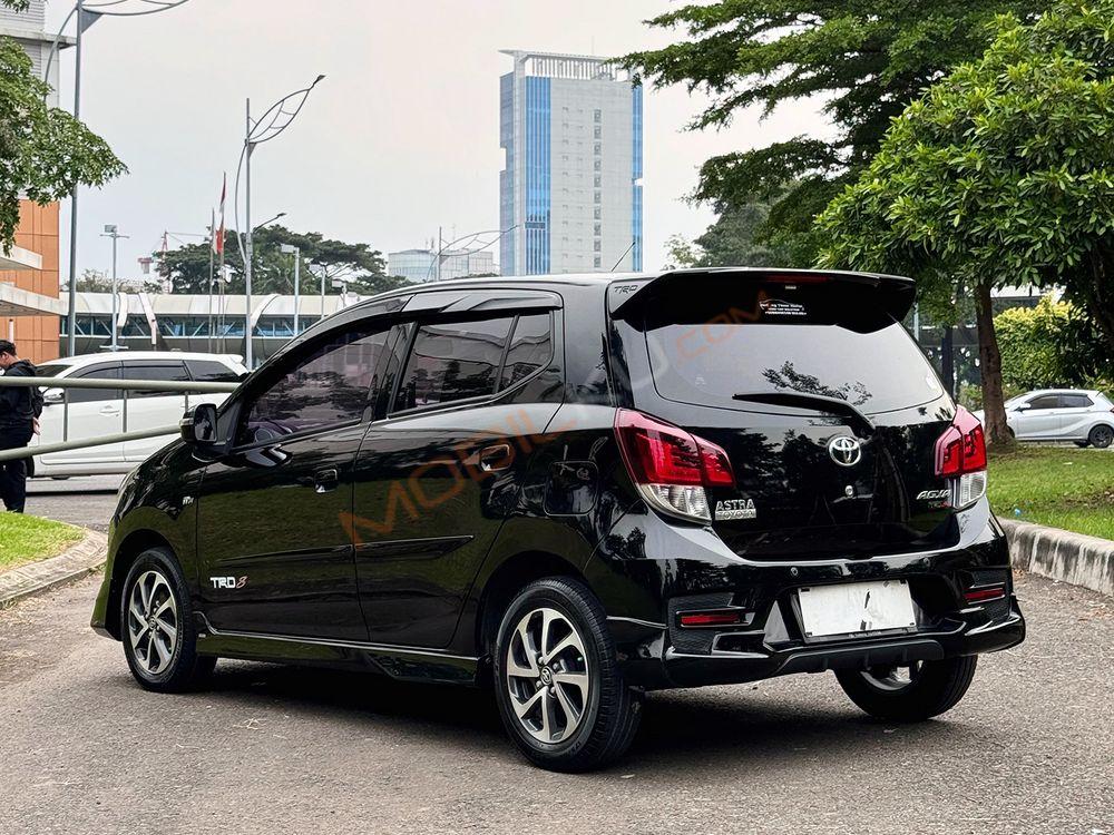 Mobil Toyota Agya 2017