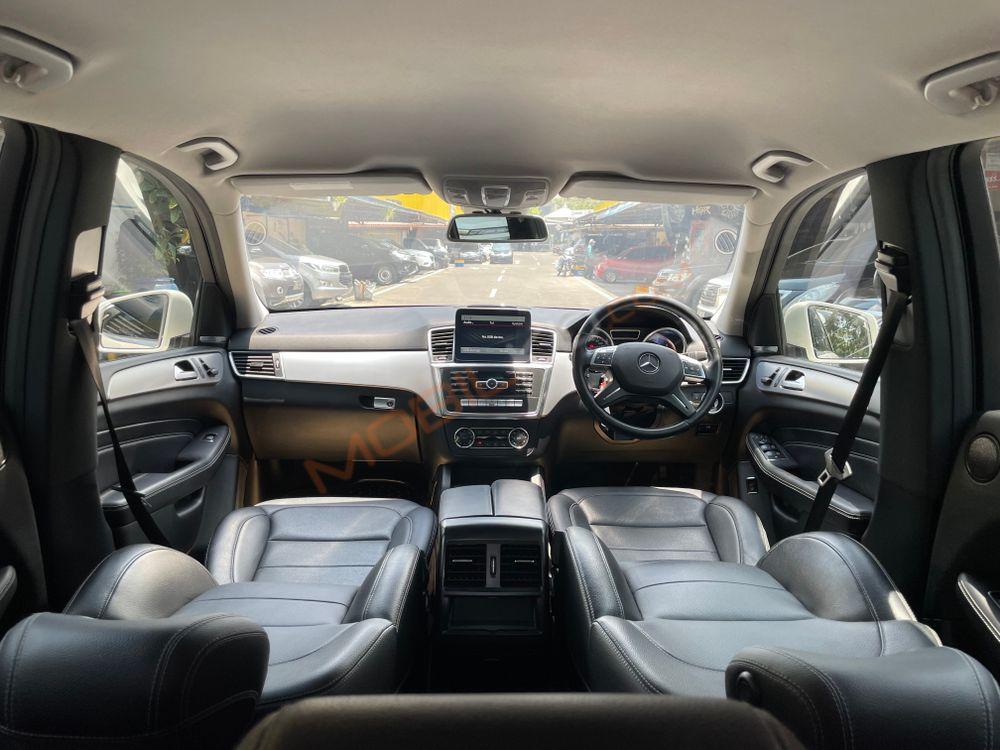 Mobil Mercedes-Benz ML 2013