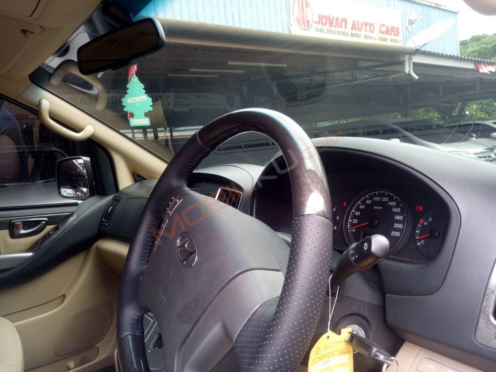 Mobil Hyundai H-1 2018