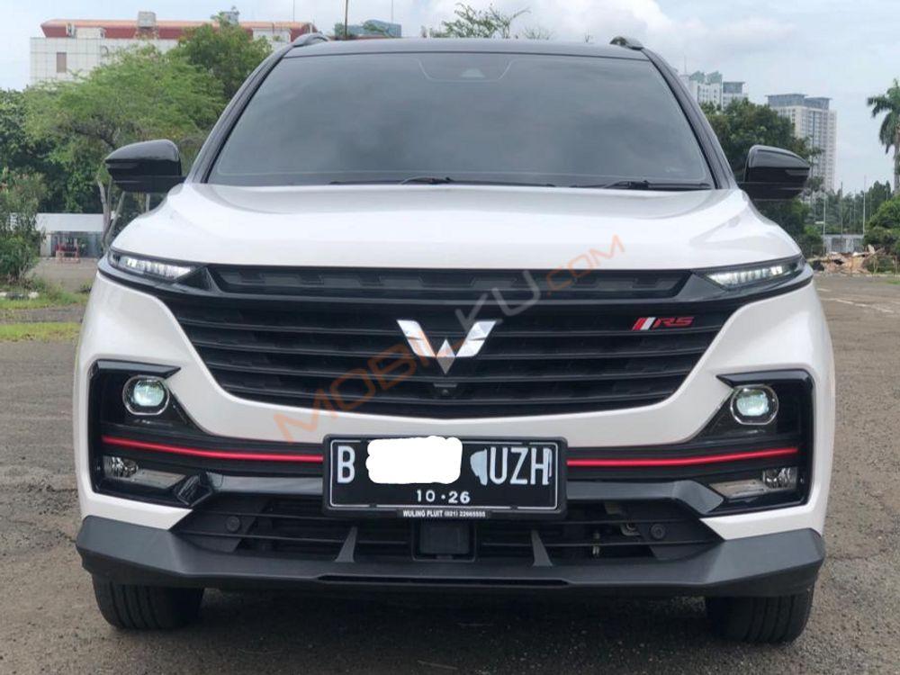 Mobil Wuling Almaz 2021