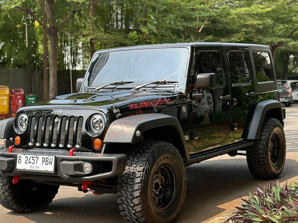 Mobil Jeep Wrangler 2013