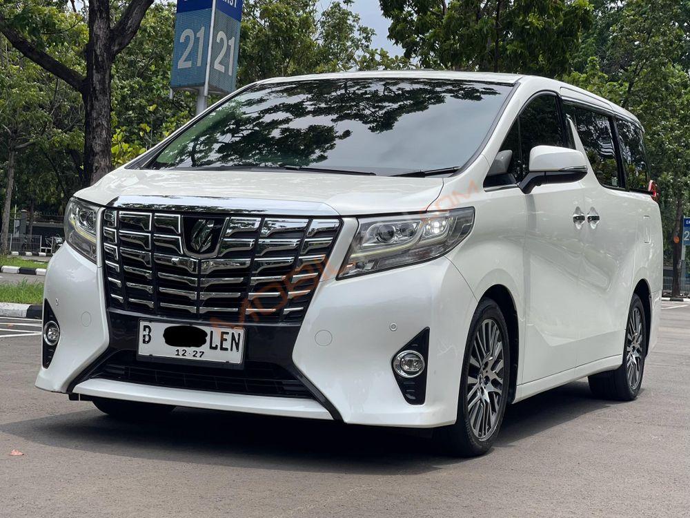 Mobil Toyota Alphard 2017