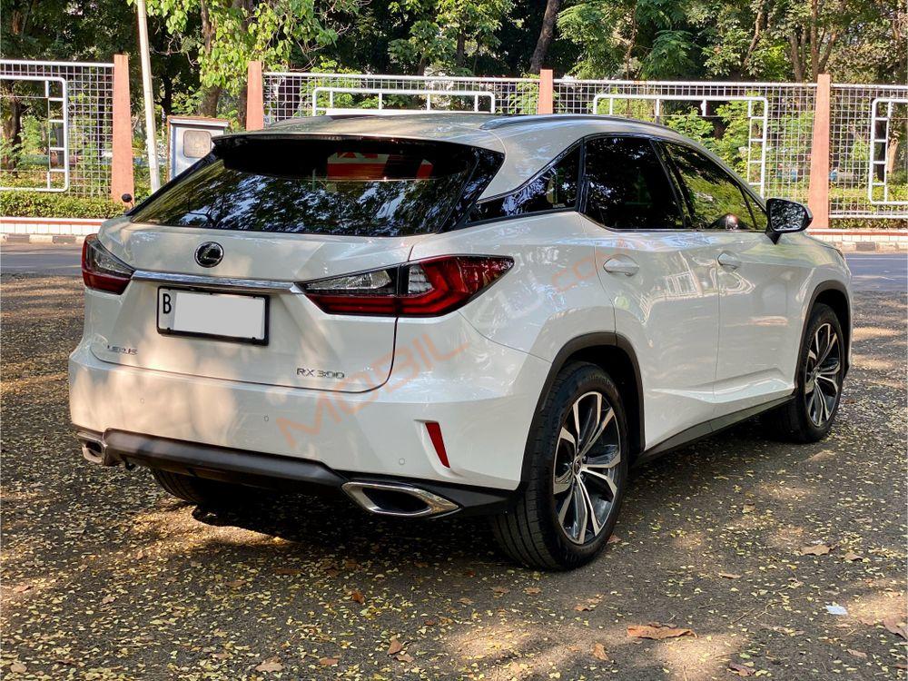 Mobil Lexus RX 2018