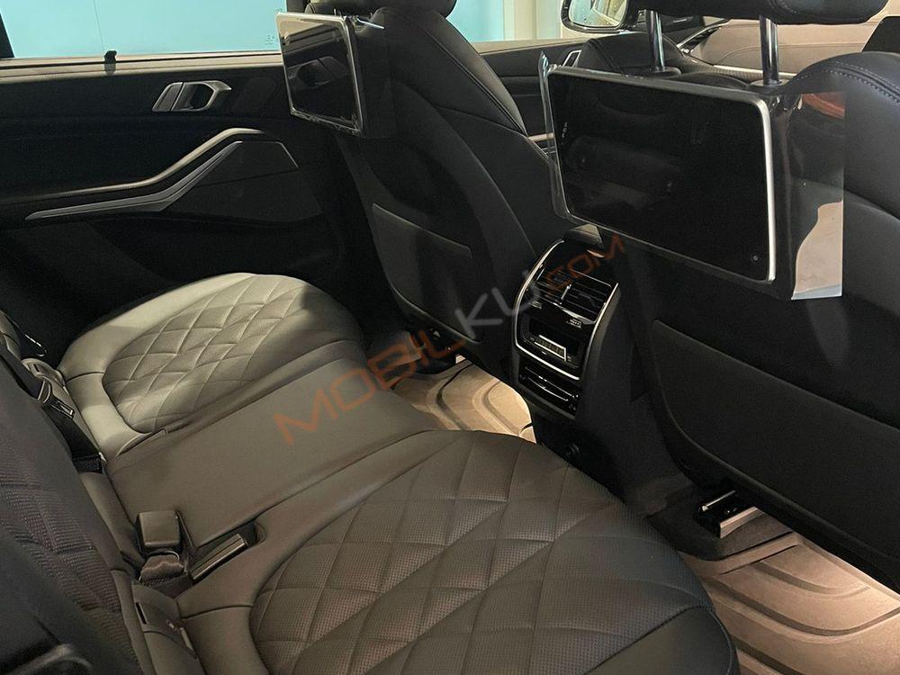 Mobil undefined undefined undefined