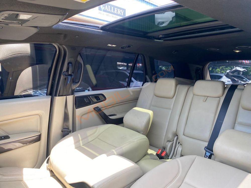 Mobil Ford Everest 2015