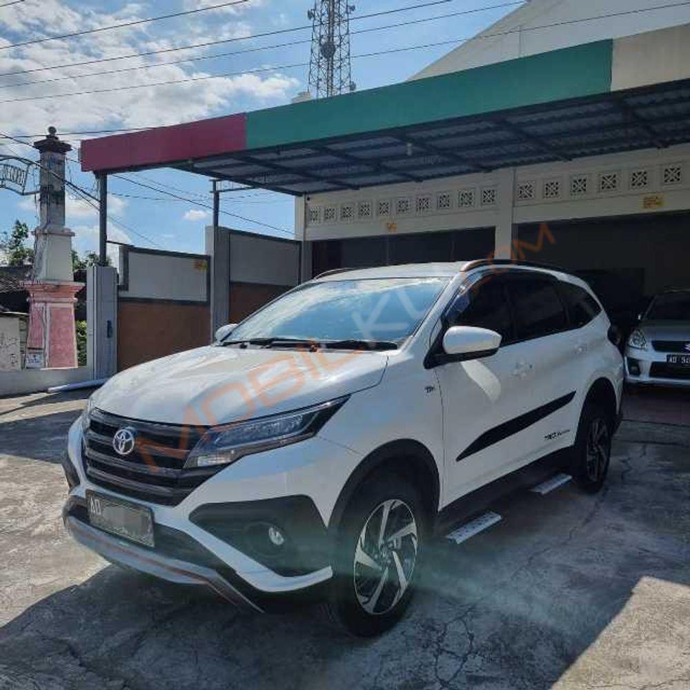 Mobil Toyota Rush 2019