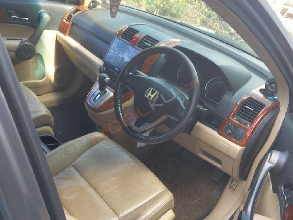 Mobil Honda CR-V 2009