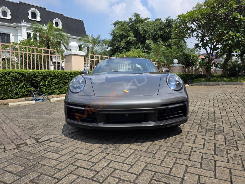 Mobil Porsche 911 2022