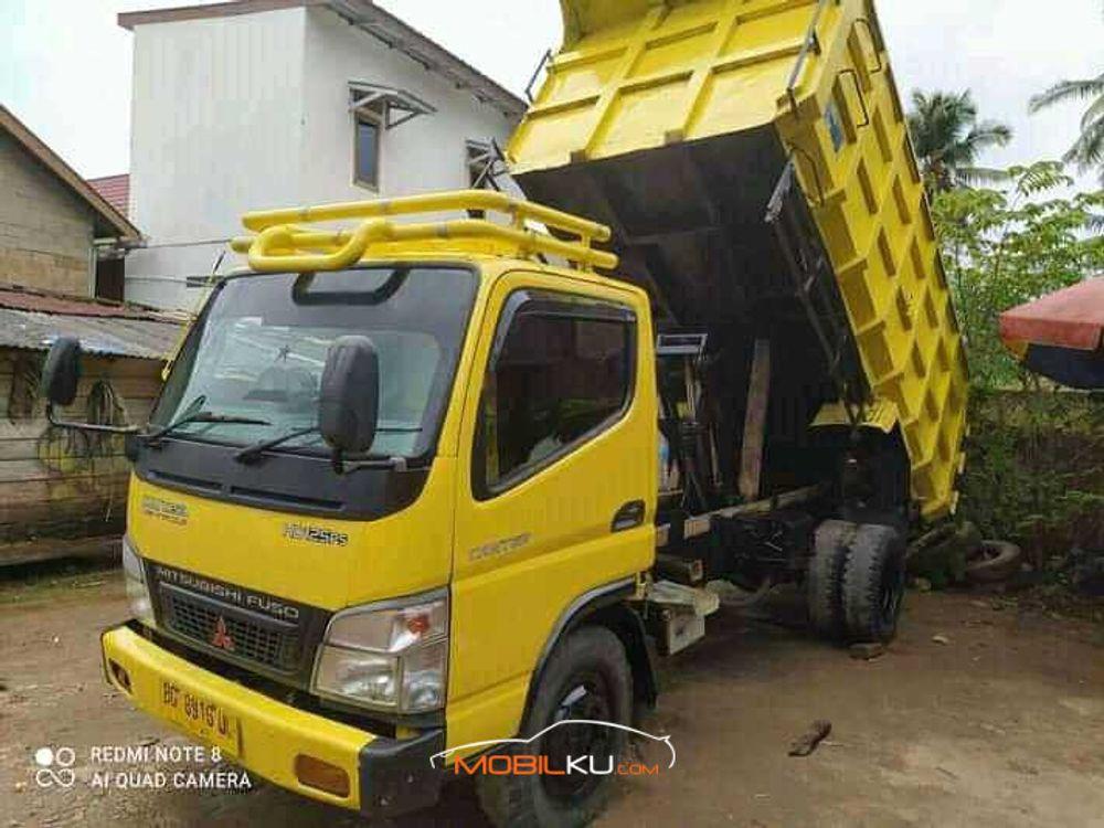 Mobil Mitsubishi Colt 2011