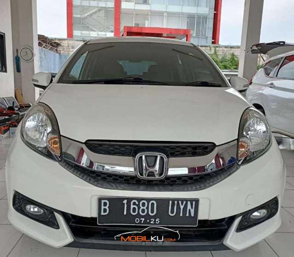Mobil Honda Mobilio 2015