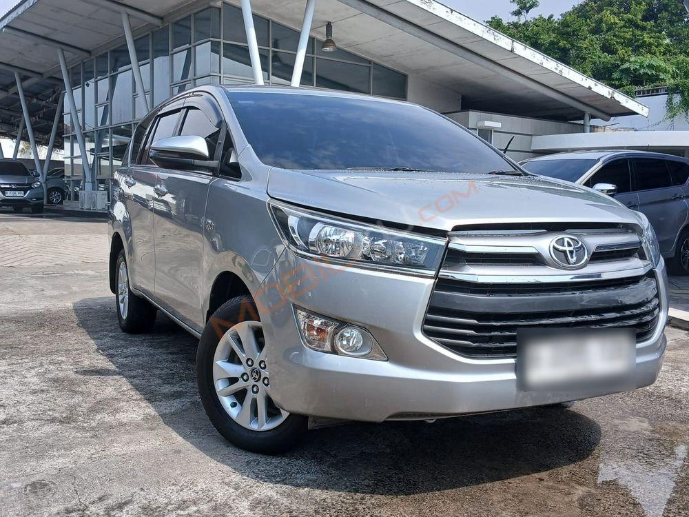 Mobil Toyota Kijang Innova 2018