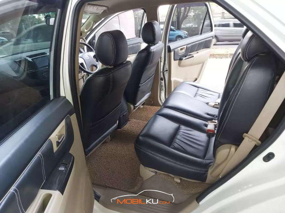 Mobil Toyota Fortuner 2014