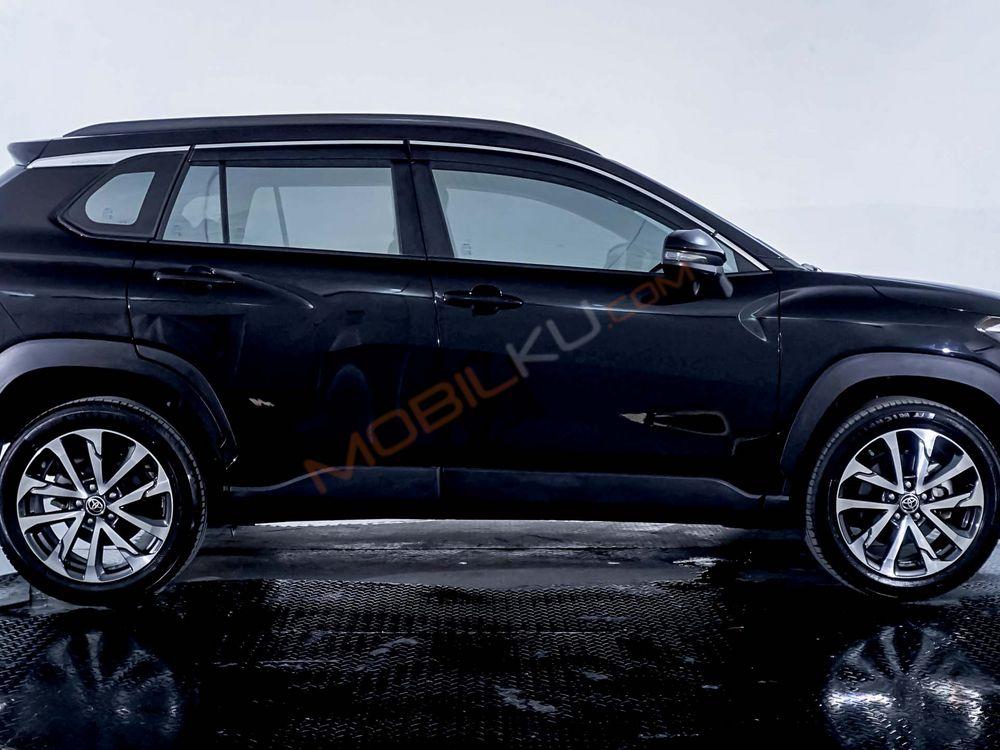 Mobil Toyota Corolla Cross 2022