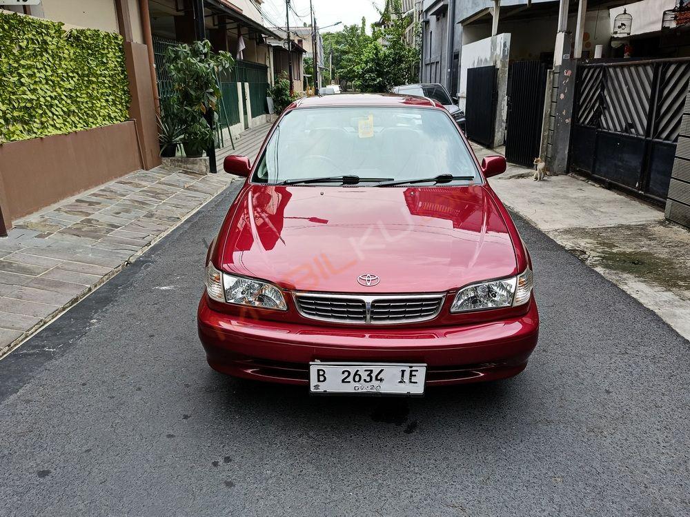 Mobil Toyota Corolla 2000