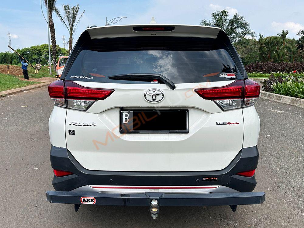 Mobil Toyota Rush 2021