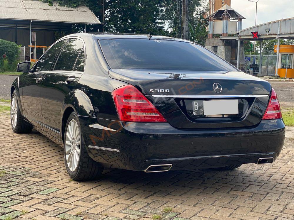 Mobil Mercedes-Benz S-Class 2011