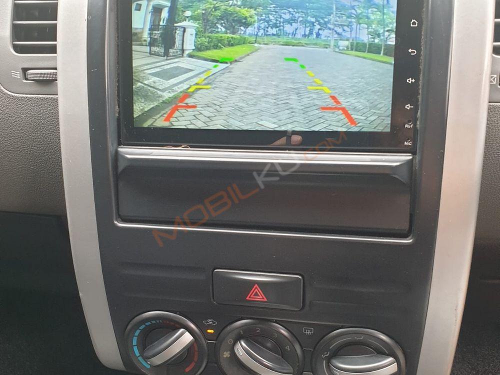 Mobil Nissan X-Trail 2009