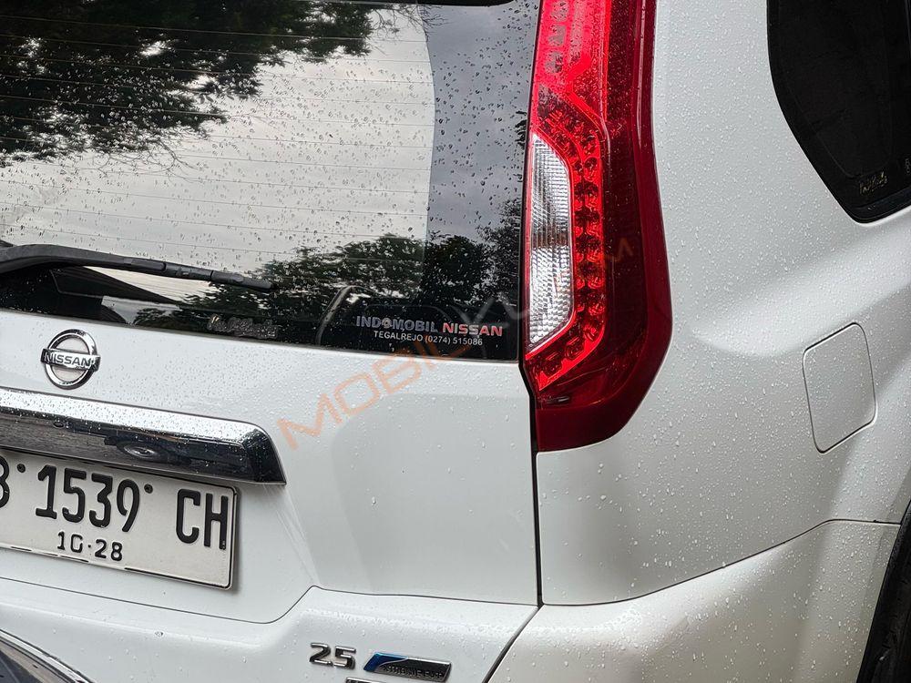 Mobil Nissan X-Trail 2013