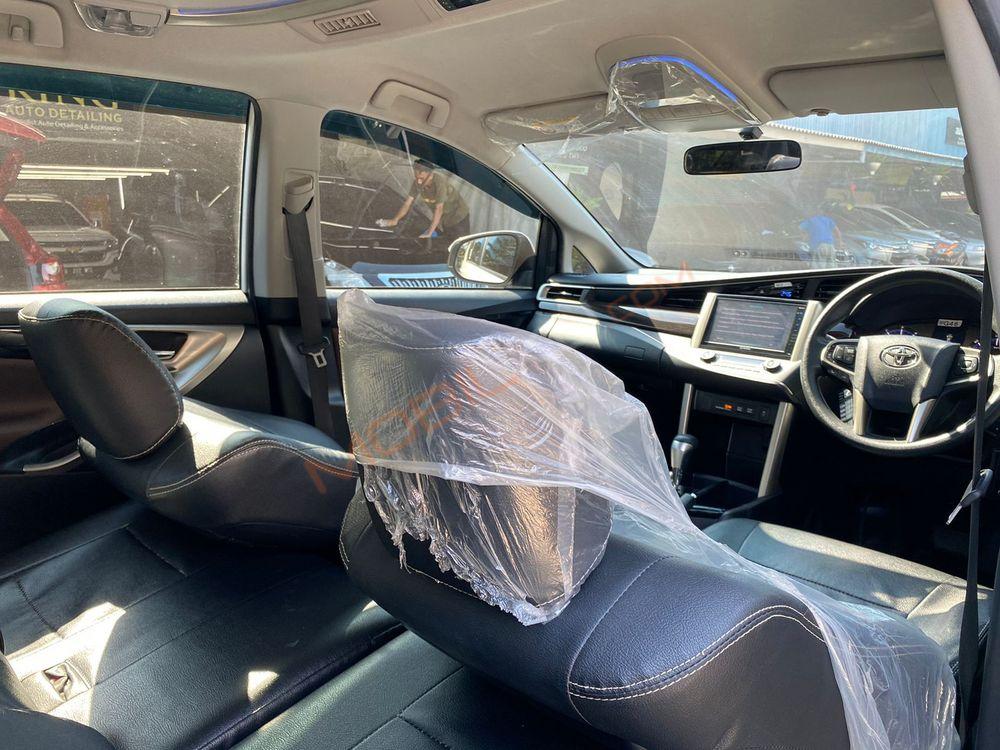 Mobil Toyota Kijang Innova 2022