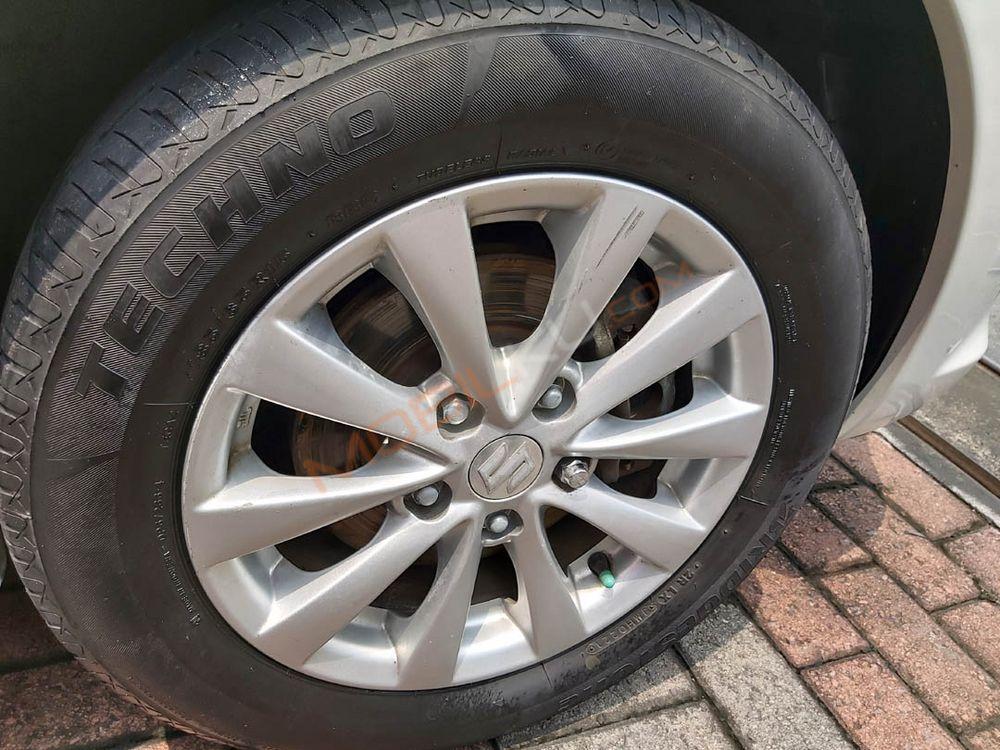 Mobil Suzuki Ertiga 2015