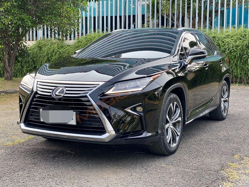 Mobil Lexus RX 2017