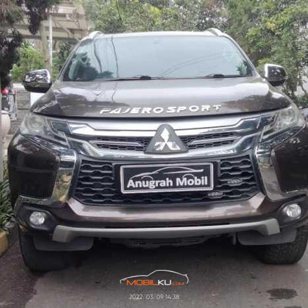 Mobil Mitsubishi Pajero Sport 2016