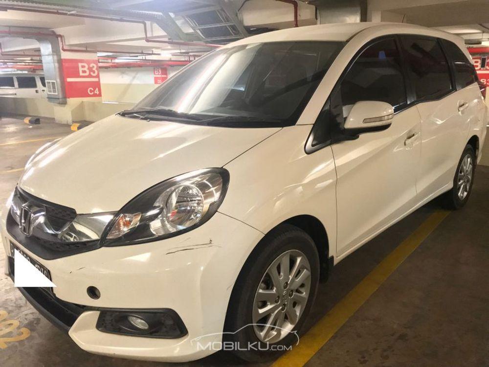 Mobil Honda Mobilio 2014