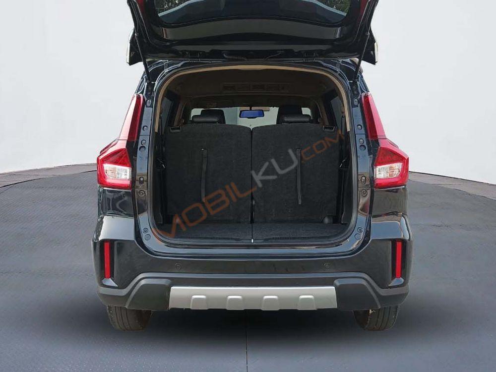 Mobil Suzuki XL7 2022