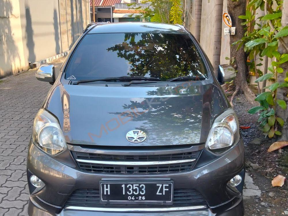 Mobil Toyota Agya 2016