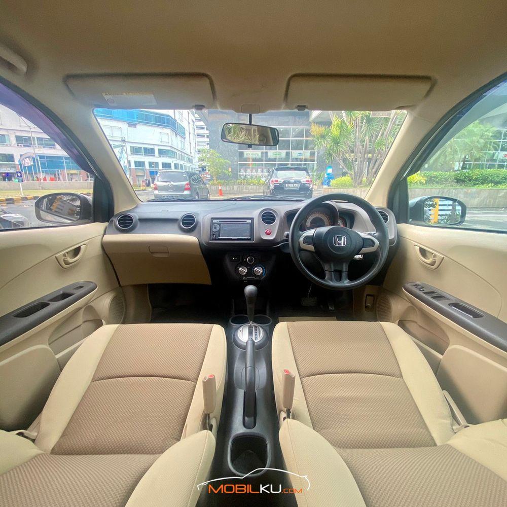 Mobil Honda Brio 2013