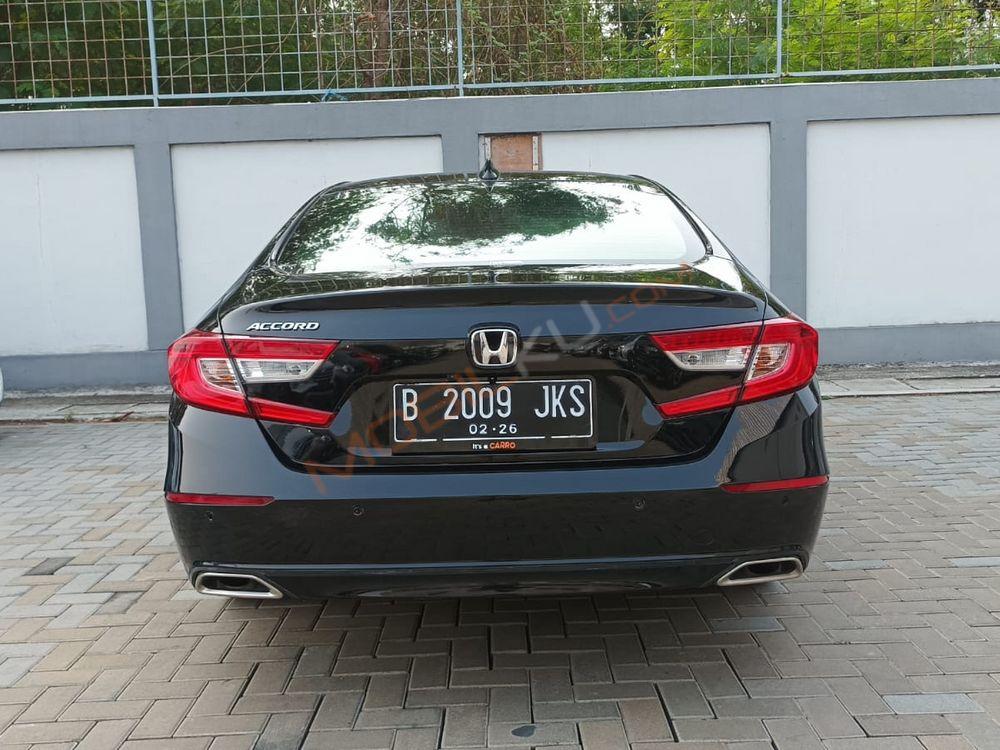Mobil Honda Accord 2020
