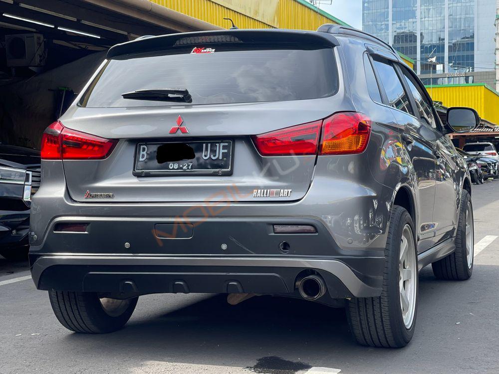 Mobil Mitsubishi Outlander Sport 2012